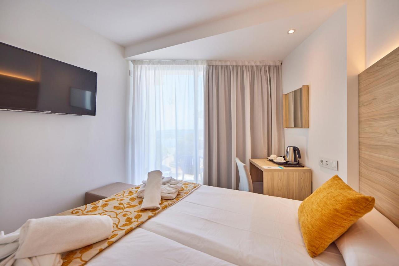 Hotel Ilusion Moreyo - Adults Only Cala Bona  Bagian luar foto