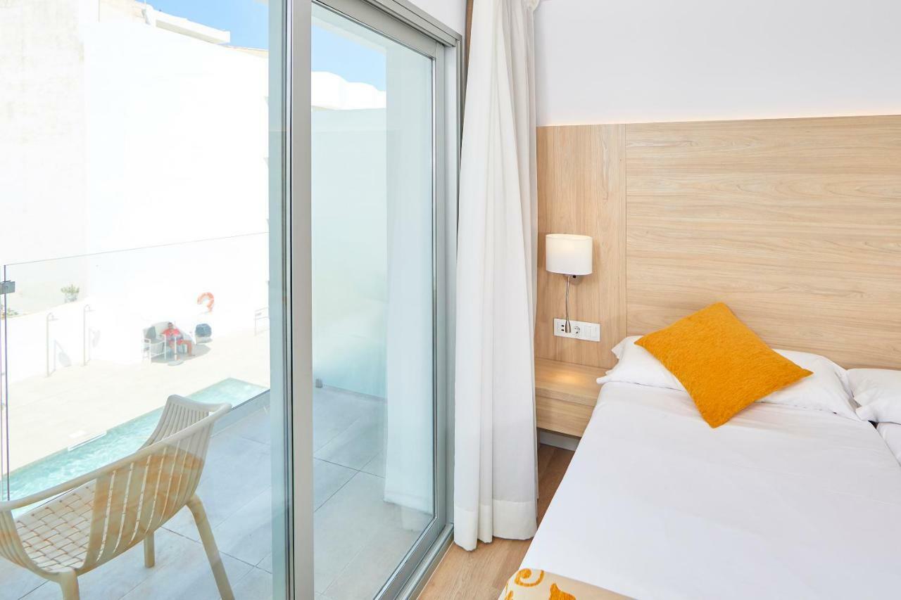 Hotel Ilusion Moreyo - Adults Only Cala Bona  Bagian luar foto