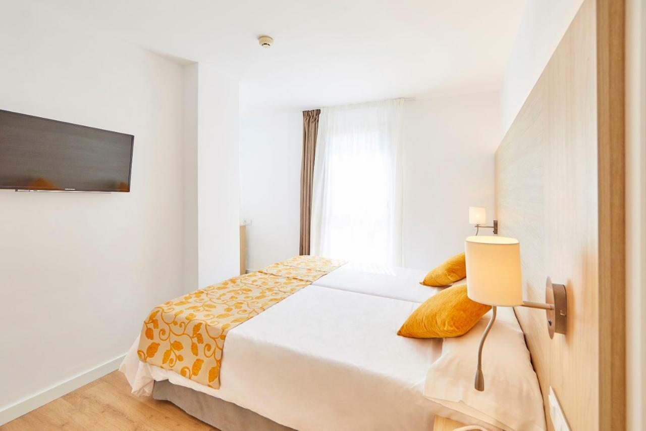 Hotel Ilusion Moreyo - Adults Only Cala Bona  Bagian luar foto